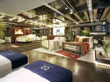Sealy Bed 大阪ショールーム外観・内観イメージ